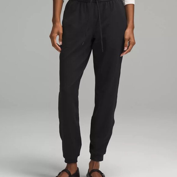 Lululemon Soft Jersey Classic-Fit Mid-Rise Jogger - Picture 2 of 4